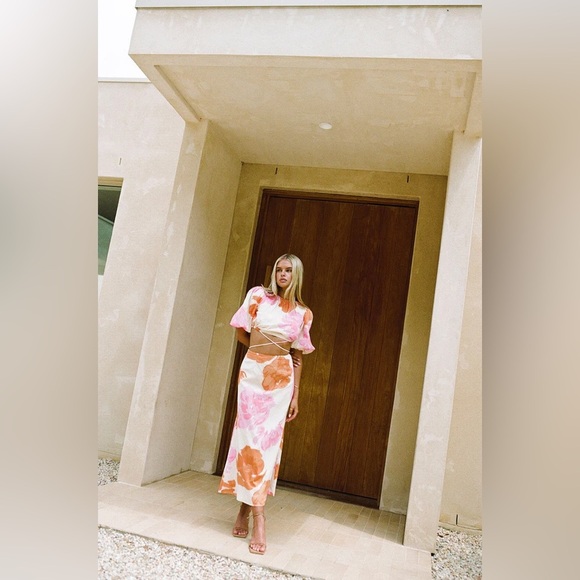 Sabo Bailee Midi Skirt Women's Size Medium Solstice Pink Floral A-Line NWT - Picture 3 of 15